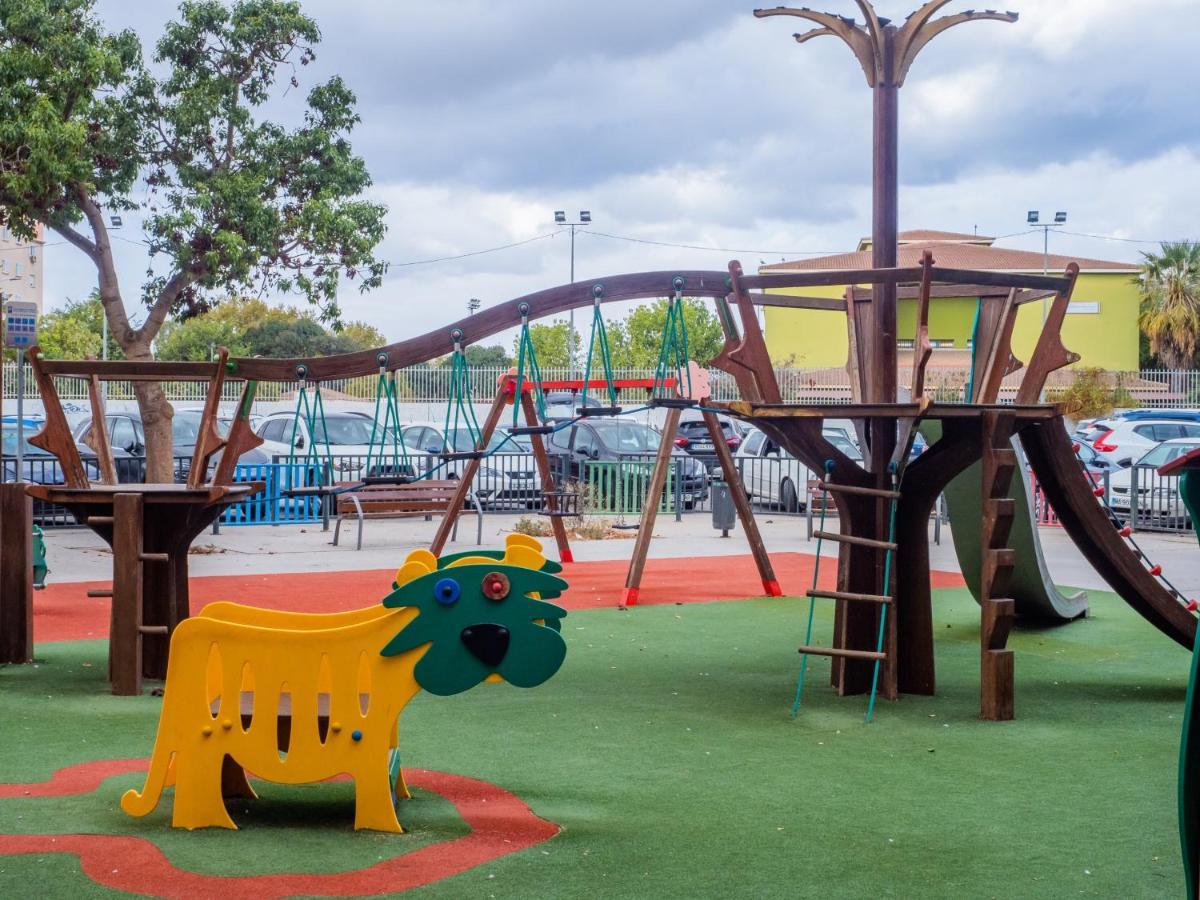 Cubo'S Urban Studio Turisbelen Malaga Luaran gambar
