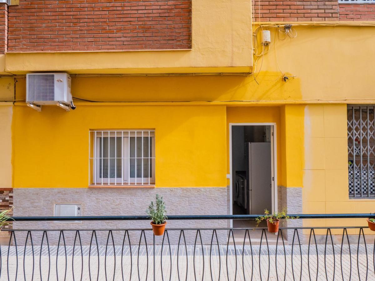 Cubo'S Urban Studio Turisbelen Malaga Luaran gambar